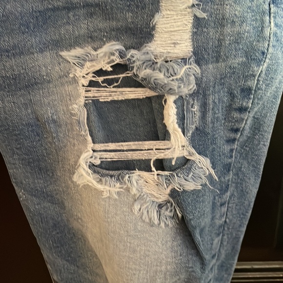 Ladies Jeans size 13/31 Curvy High rise Skinny Ankle Grazer. Pre-Owned - Picture 4 of 8